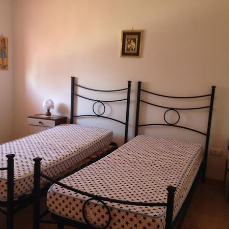 Appartamento Con Veranda Primo Piano Reitani Luaran gambar